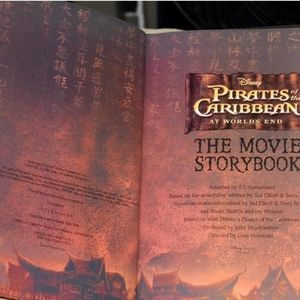 Pirates of the Caribbean: At World's End -The movie story book. Collectors item